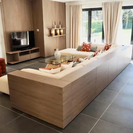 De Luxe 4 Parkings Jardin Villa *